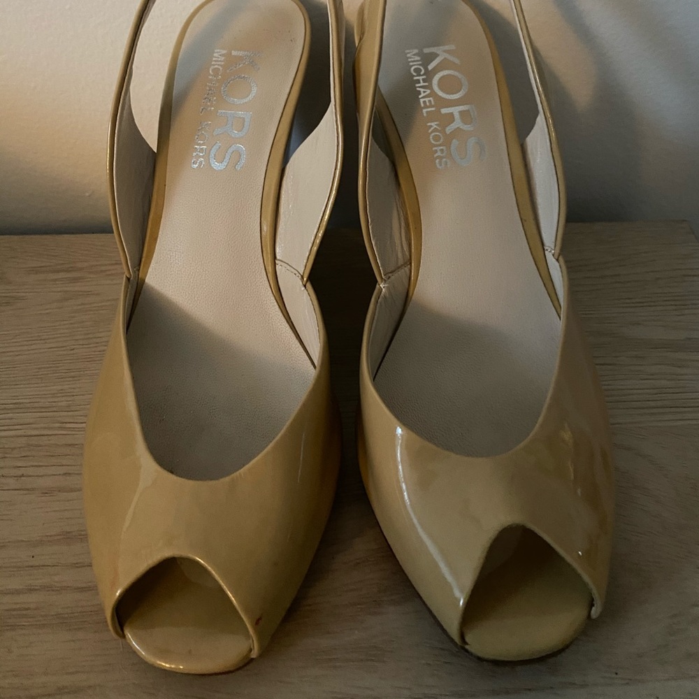 Michael Kors Nude Vivian Patent Leather Wedges